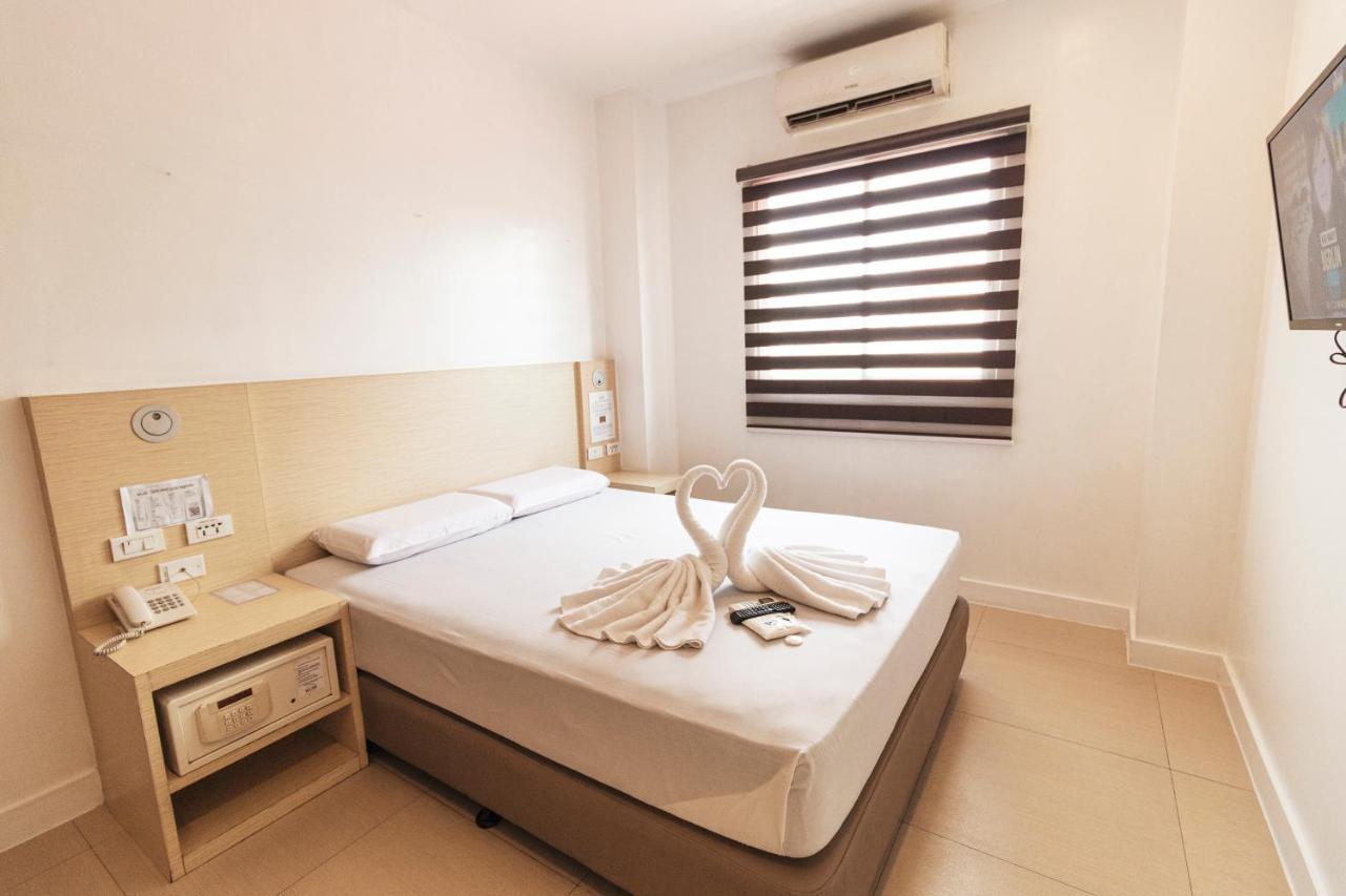 Wow Budget Hotel Cubao Ciudad Quezon Exterior foto